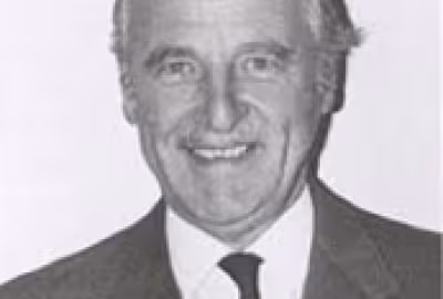 Geoffrey Farthing 